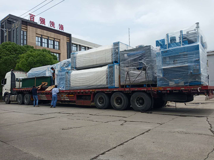 6月27、28日 百強洗滌龍等洗滌設備發貨四川