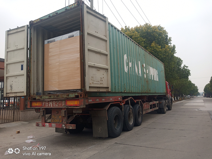 意大利采購的百強洗滌設備今日發(fā)貨